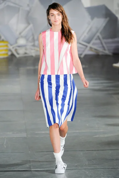 Look 26